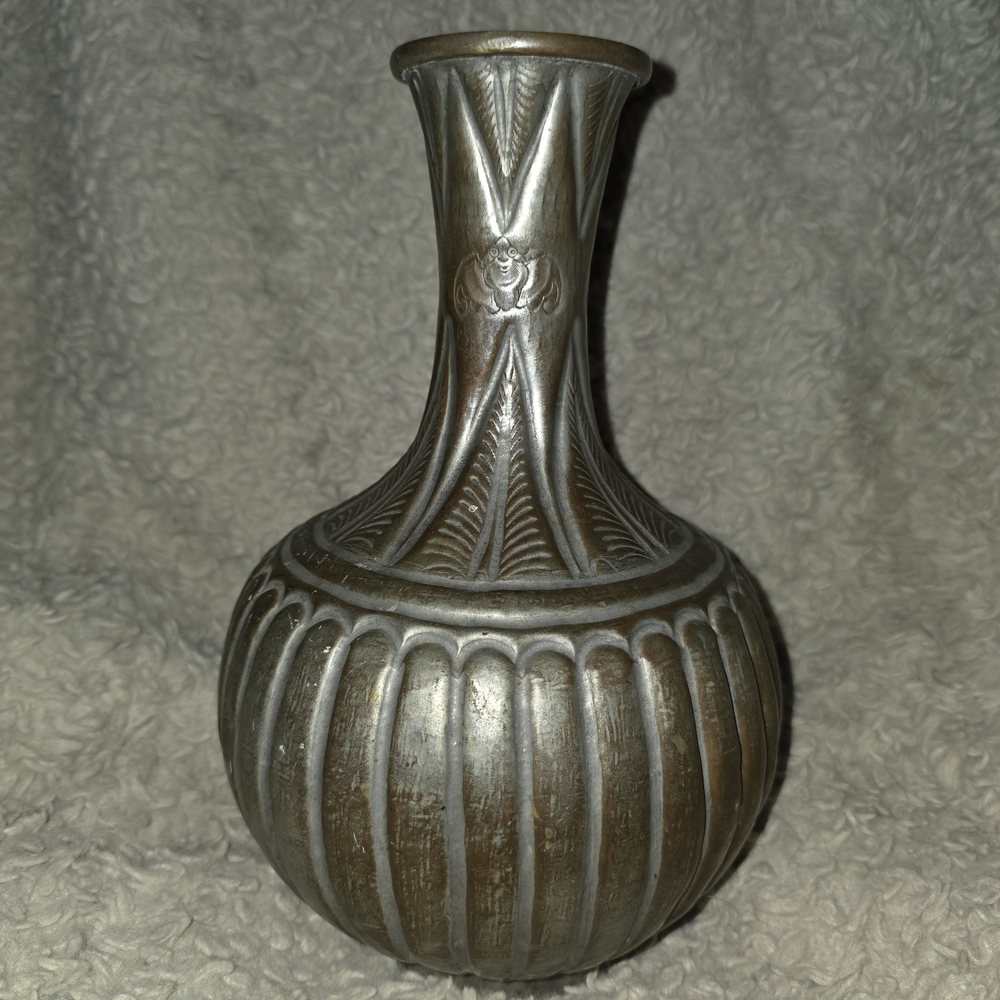 Rustic Vintage Silver Vase – Textured Design, Timeless Style
